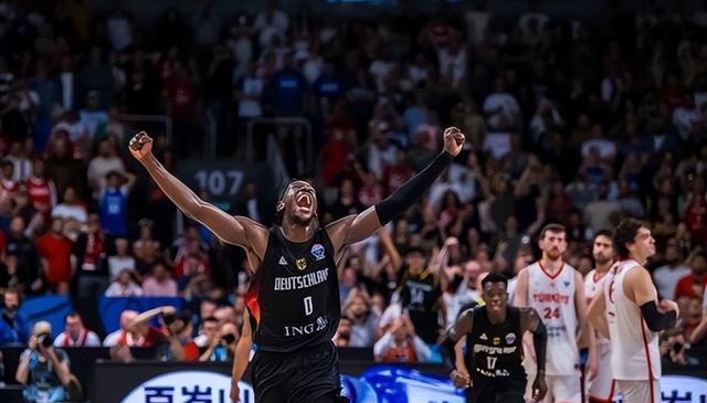 赛场, MCAQd, 莱德游击队